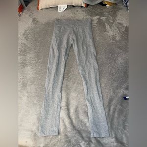 grey leggings